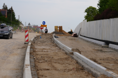 Wykonanie-muru-oporowego-przy-Planetarium-odcinek-przygotowany-do-ulozenia-nawierzchni-bitumicznych-oraz-szyn-na-torowisku-26.07.2022-r.