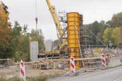26-Ul.-Synow-Pulku-filar-estakady-tramwajowej-przygotowany-do-betonowania-30.09.2022
